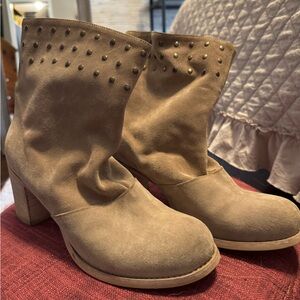 Studded Cordani Tan Ankle Boots